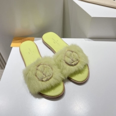 Louis Vuitton Slippers